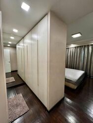 The Esparis (D18), Condominium #635137221